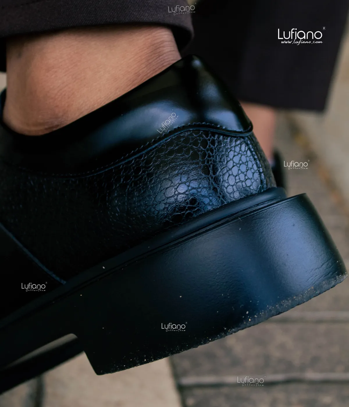 204  Lufiano Lace Up: Black